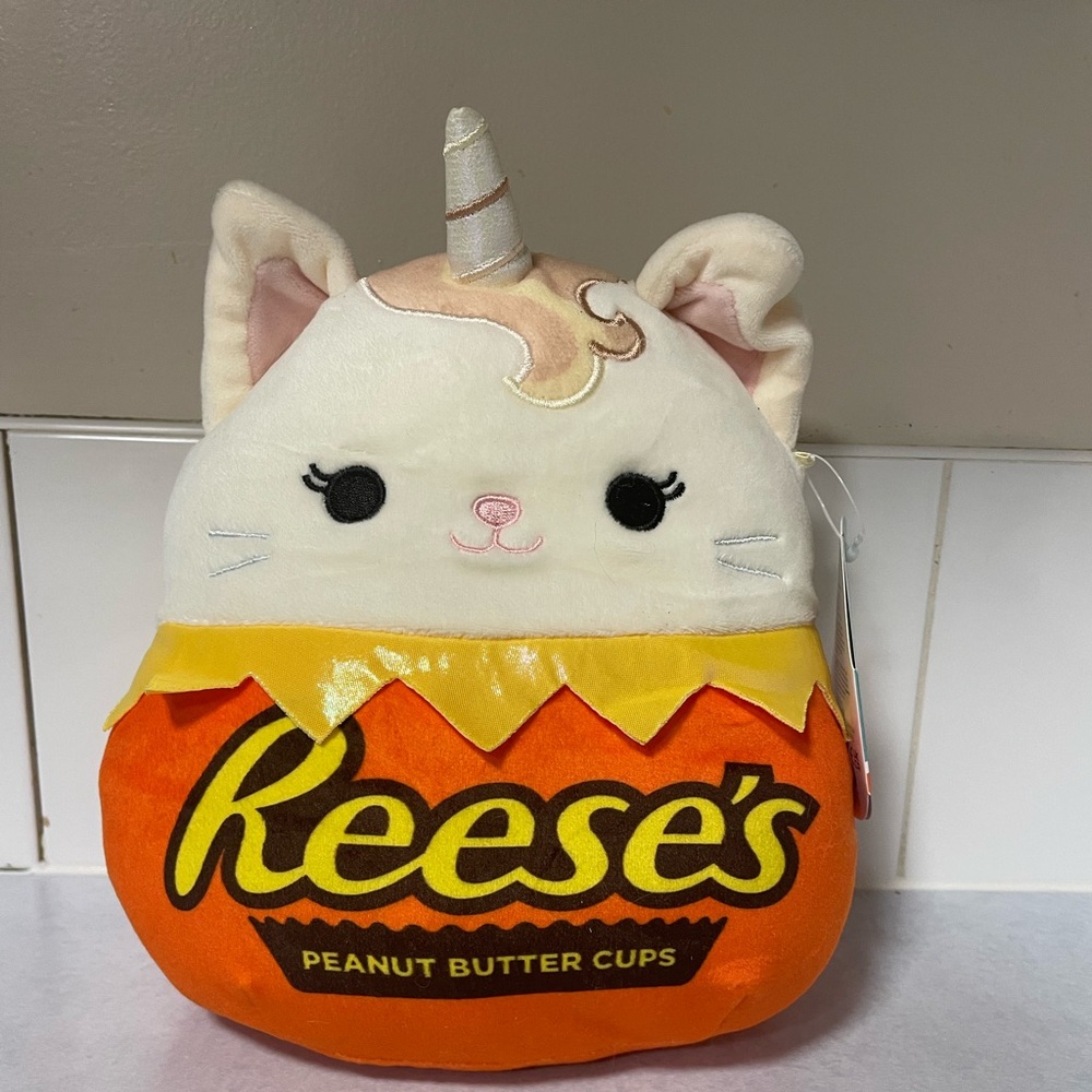 NWT Squishmallow Tovinda Reese's Cat Unicorn Plush Toy